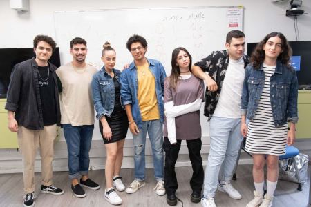 مسلسل "مدرسة" يعيد الكاتب سيد قشوع الى الدراما مع نخبة من الممثلين العرب